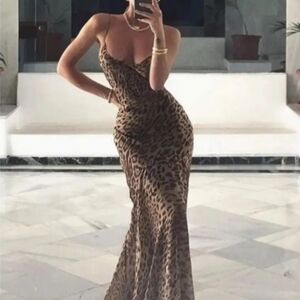 Elegant Leopard Print Maxi Dress